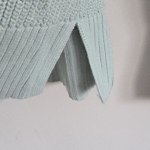 LULULEMON | MERINO WOOL V-NECK SWEATER MINT Green Sz M/L - Picture 6 of 8